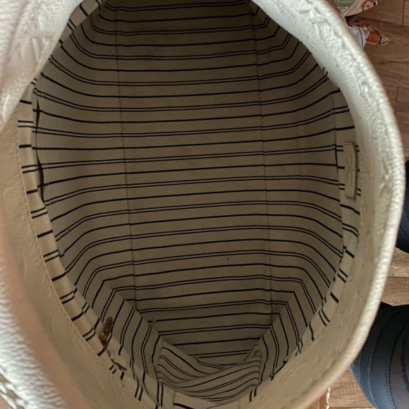 LOUIS VUITTON Artsy MM Bag. - Picture 6 of 8